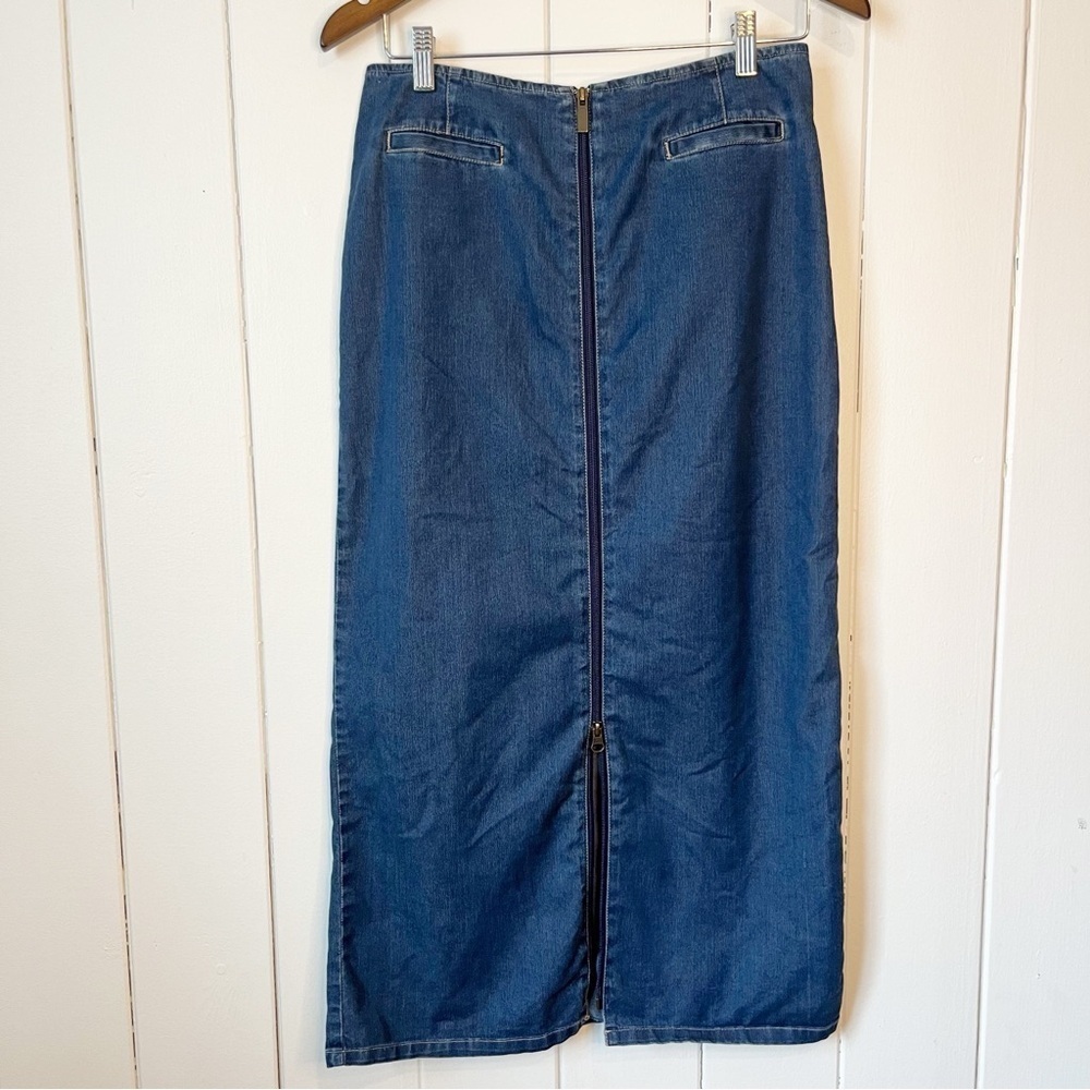 Vintage Cotton Blend Denim Skirt. Size 6.